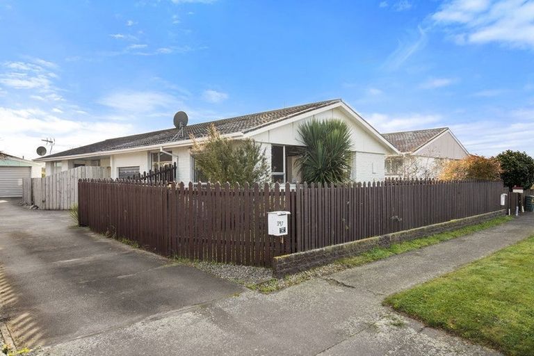 Photo of property in 1/97 Hay Street, Bromley, Christchurch, 8062
