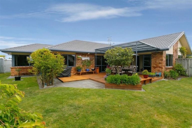 Photo of property in 35 Acacia Bay Road, Nukuhau, Taupo, 3330