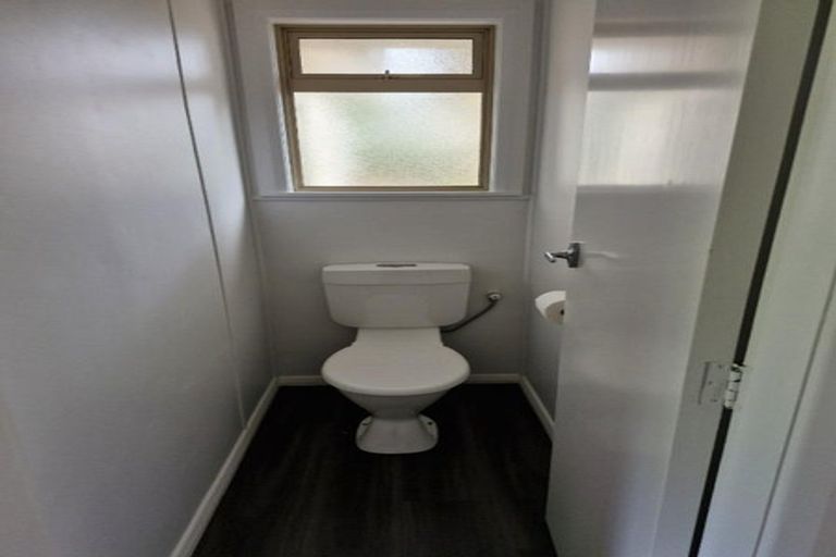 Photo of property in 7a Woodleigh Street, Frankleigh Park, New Plymouth, 4310