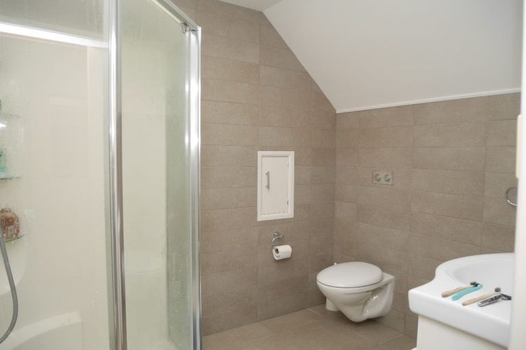 Photo of property in 18 Kirkway, Raumati Beach, Paraparaumu, 5032