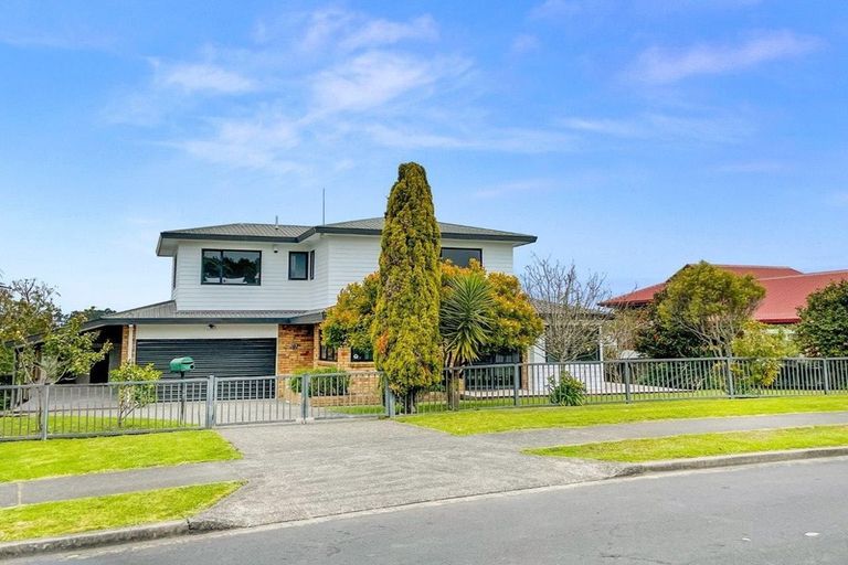 Photo of property in 5 Merlot Heights, Huapai, Kumeu, 0810