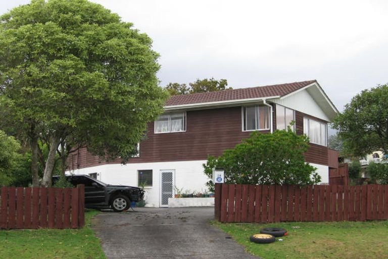 Photo of property in 24 Blue Way, Glendene, Auckland, 0602