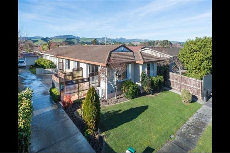 Photo of property in 1/4 Ell Place, Halswell, Christchurch, 8025