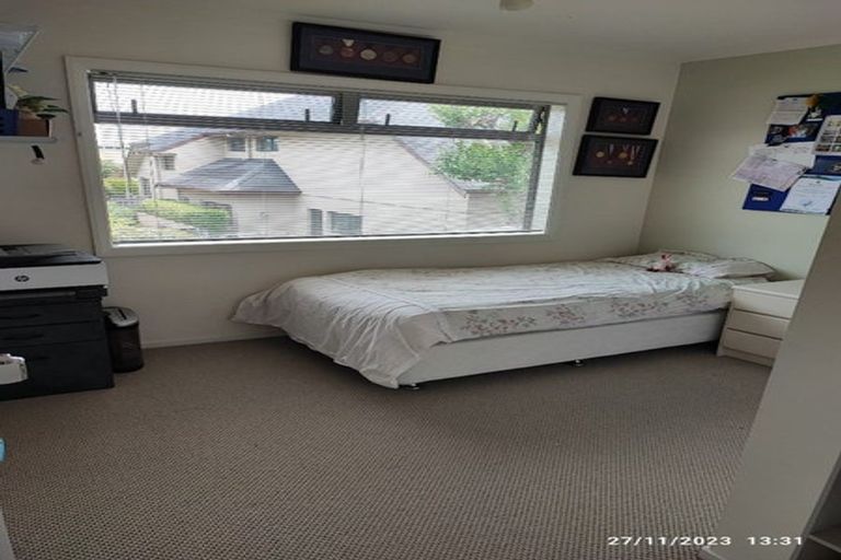 Photo of property in 3 Dayspring Way, Pakuranga, Auckland, 2010