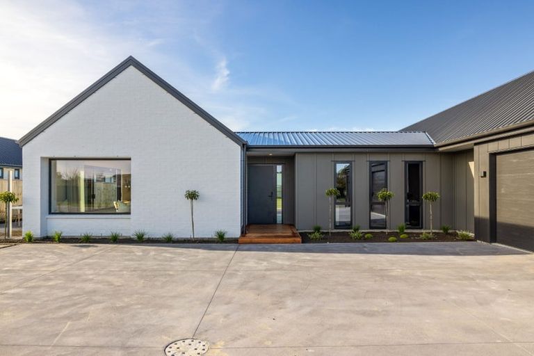 Photo of property in 51 Kingsdowne Drive, West Melton, 7618