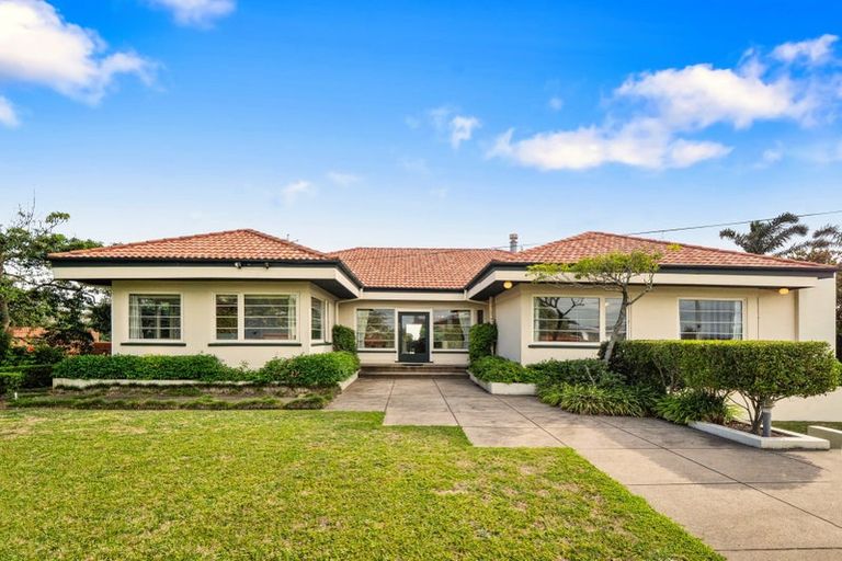 Photo of property in 303 Oceanbeach Road, Mount Maunganui, 3116