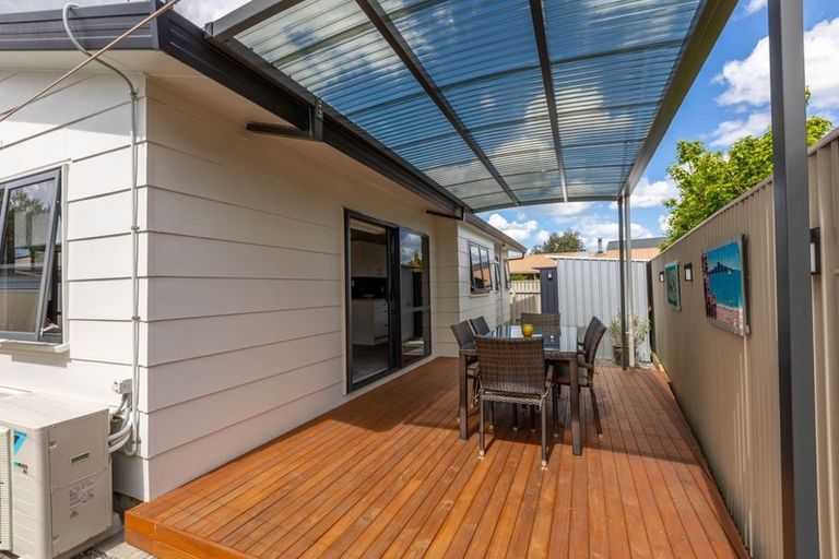 Photo of property in 2/832 Cook Place, Raureka, Hastings, 4120