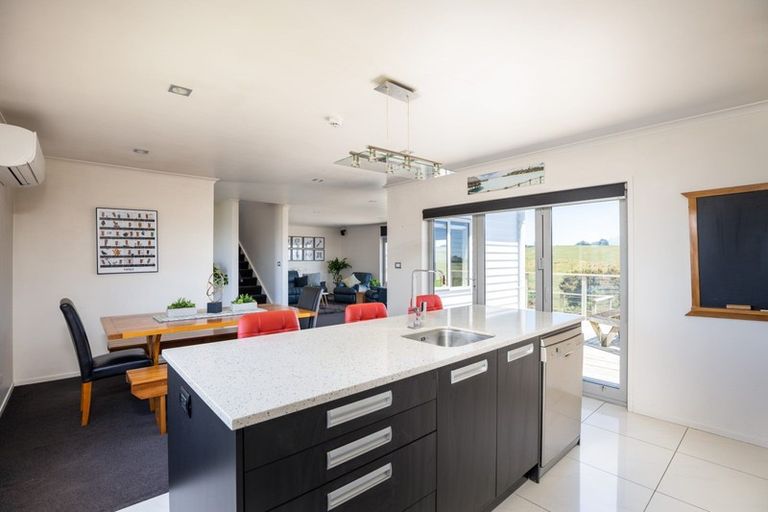 Photo of property in 794 Otaraoa Road, Tikorangi, Waitara, 4383