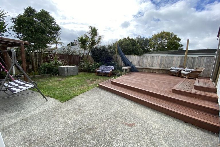 Photo of property in 3 Keryn Place, Opaheke, Papakura, 2113