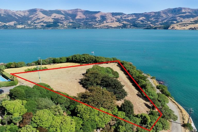 Photo of property in 261 Beach Road, Akaroa, 7520