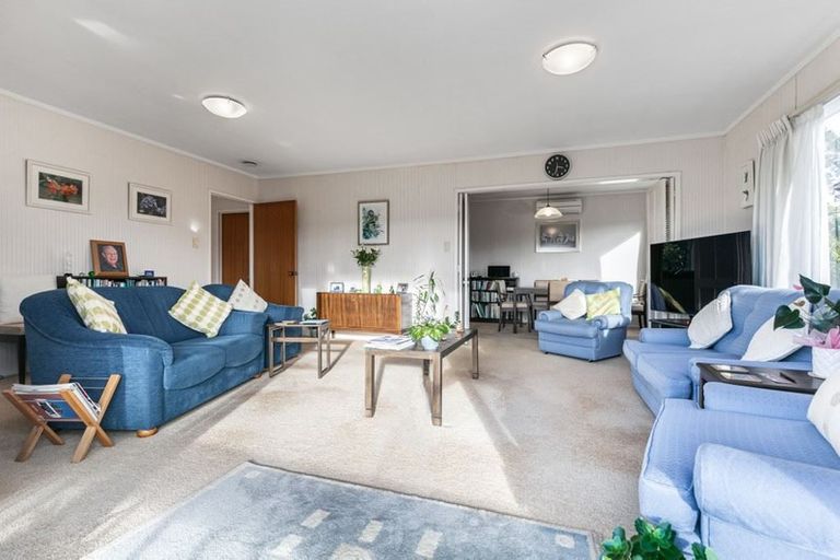 Photo of property in 50 Mayfair Crescent, Mairangi Bay, Auckland, 0630