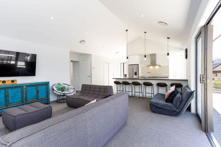 Photo of property in 35 Muster Road, Jacks Point, 9371