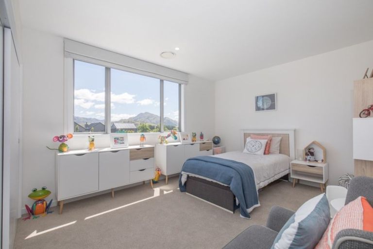 Photo of property in 2 Nokomai Street, Wanaka, 9305