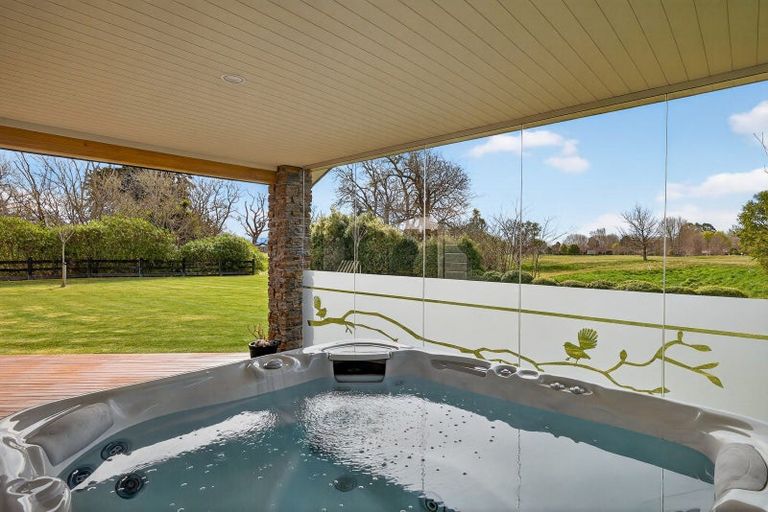 Photo of property in 21 Te Haunui Lane, Pegasus, 7612