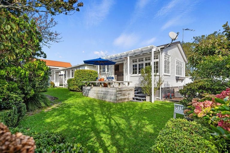 Photo of property in 62 Northboro Road, Belmont, Auckland, 0622