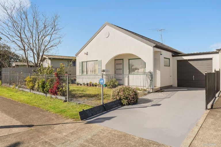 Photo of property in 3 Bicknell Road, Favona, Auckland, 2024