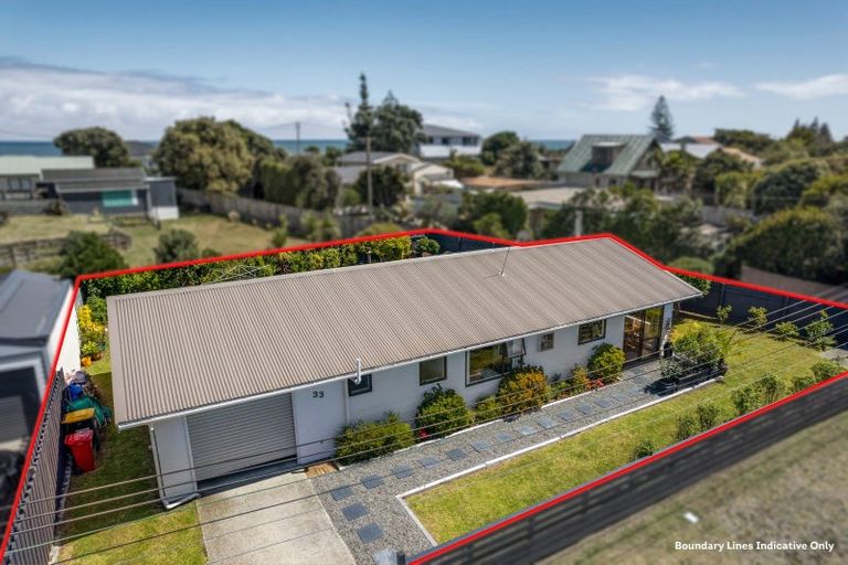 Photo of property in 33 Babbacombe Avenue, Otaki Beach, Otaki, 5512
