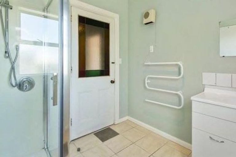 Photo of property in 120 Lincoln Road, Addington, Christchurch, 8024