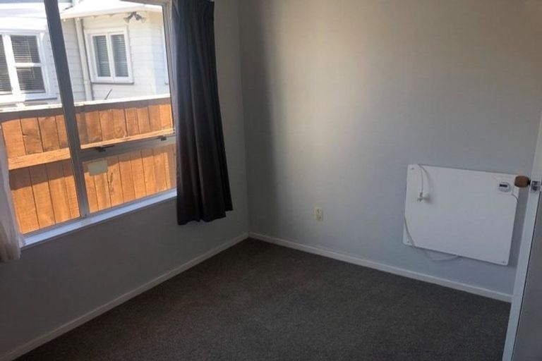 Photo of property in 1/14 Plunket Avenue, Petone, Lower Hutt, 5012