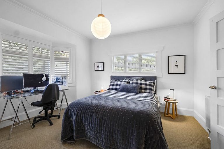 Photo of property in 8 Dorset Avenue, Westown, New Plymouth, 4310