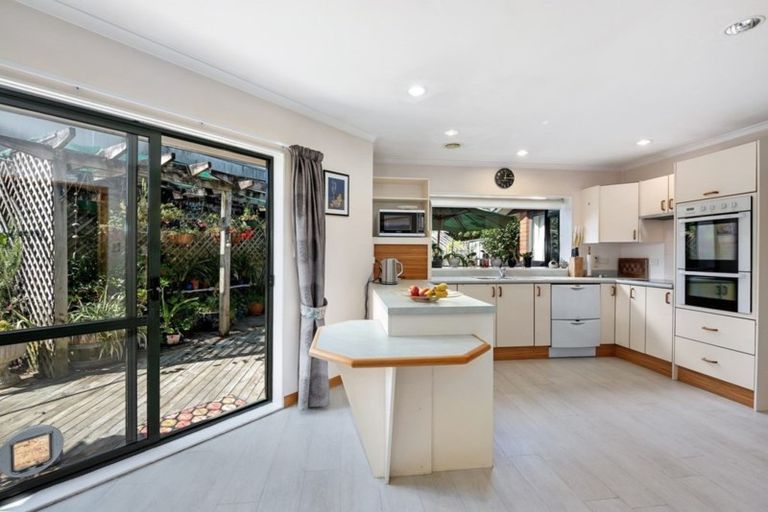 Photo of property in 3 Alleys Way, Ebdentown, Upper Hutt, 5018