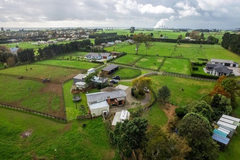 Photo of property in 24 Waipapa Road, Waitara, 4383