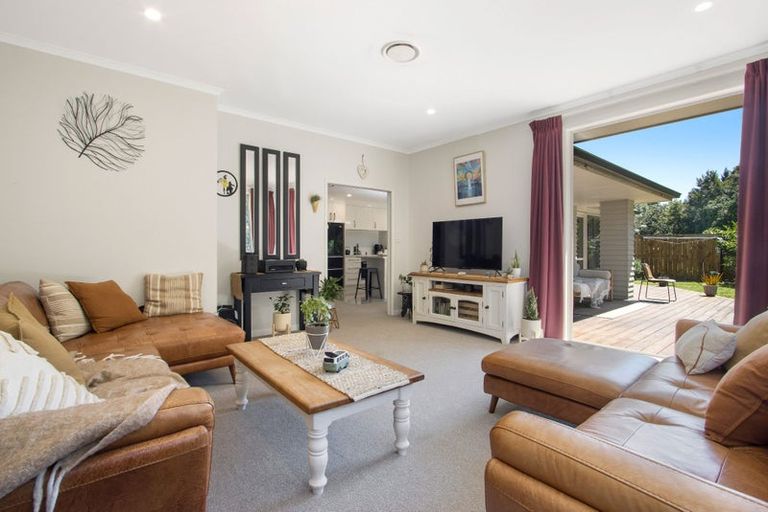 Photo of property in 10 Friis Drive, Katikati, 3178