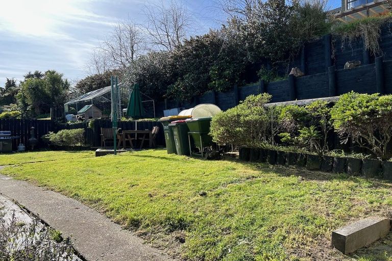 Photo of property in 3 Dillon Place, Hamilton East, Hamilton, 3216