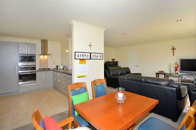 Photo of property in 96 Elizabeth Street, Riccarton, Christchurch, 8041