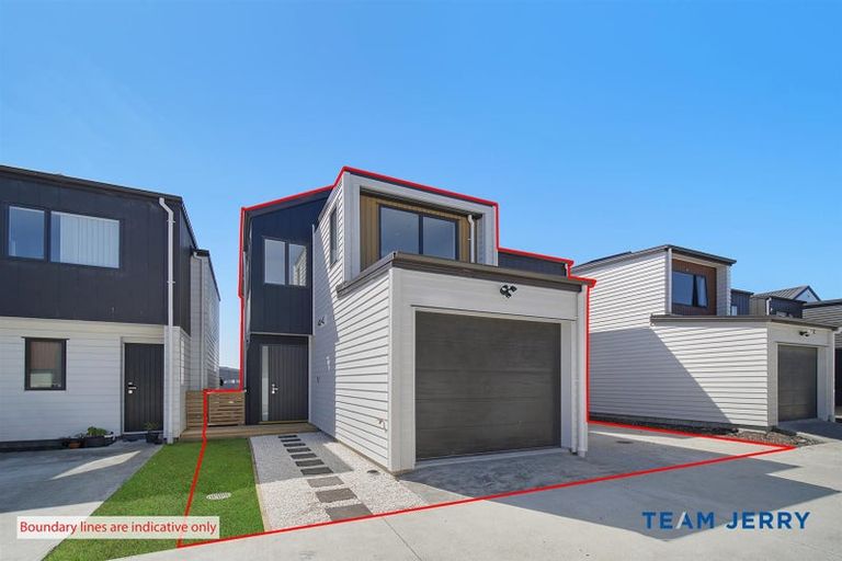 Photo of property in 14 Parahau Road, Papakura, 2110