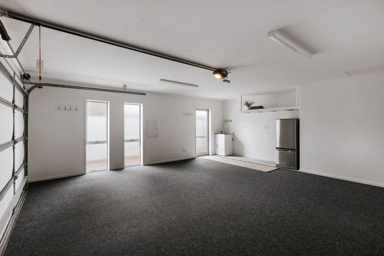 Photo of property in 16 Selliera Place, Papamoa Beach, Papamoa, 3118