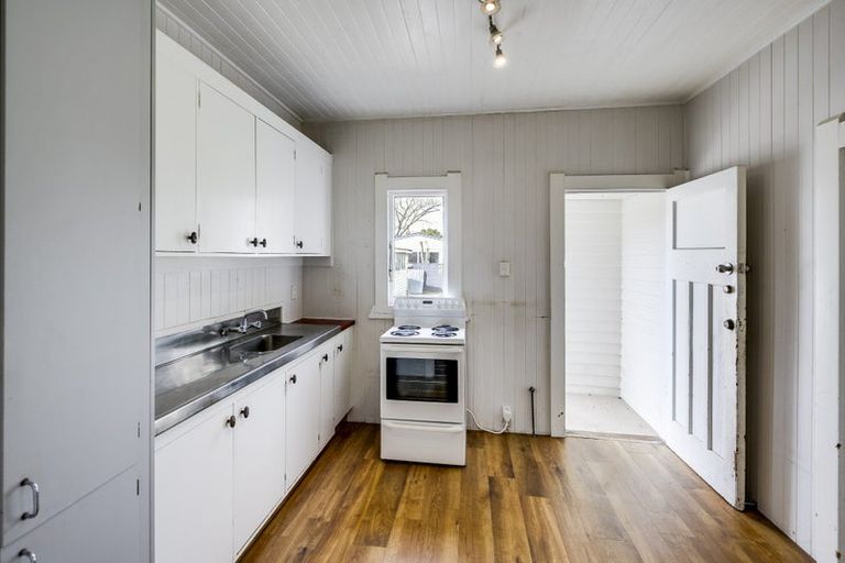 Photo of property in 9 Roach Street, Marewa, Napier, 4110