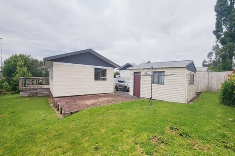 Photo of property in 17 Paramount Parade, Tikipunga, Whangarei, 0112