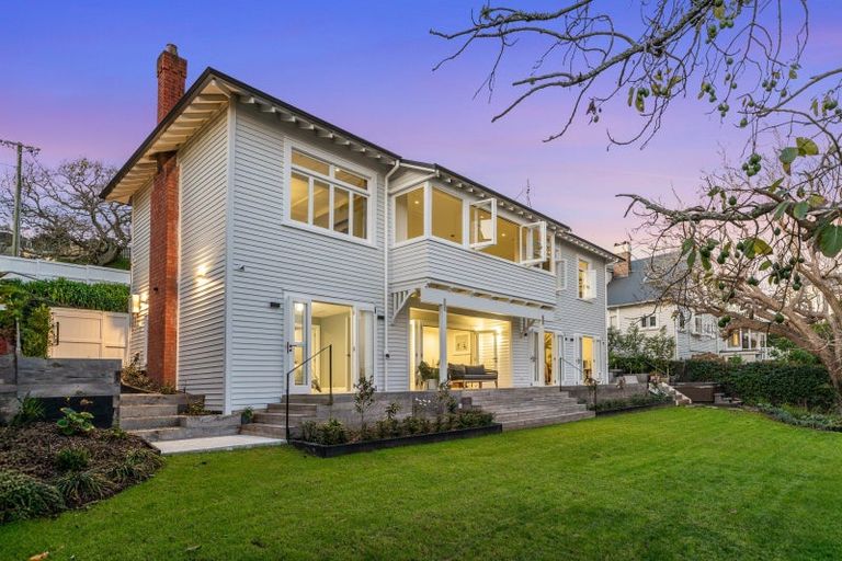 Photo of property in 19 Kerr Street, Devonport, Auckland, 0624