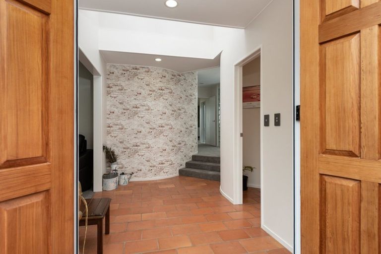 Photo of property in 18 Beach Grove, Omokoroa, 3114