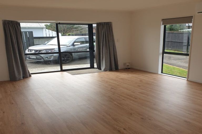 Photo of property in 69b Victoria Avenue, Waiuku, 2123