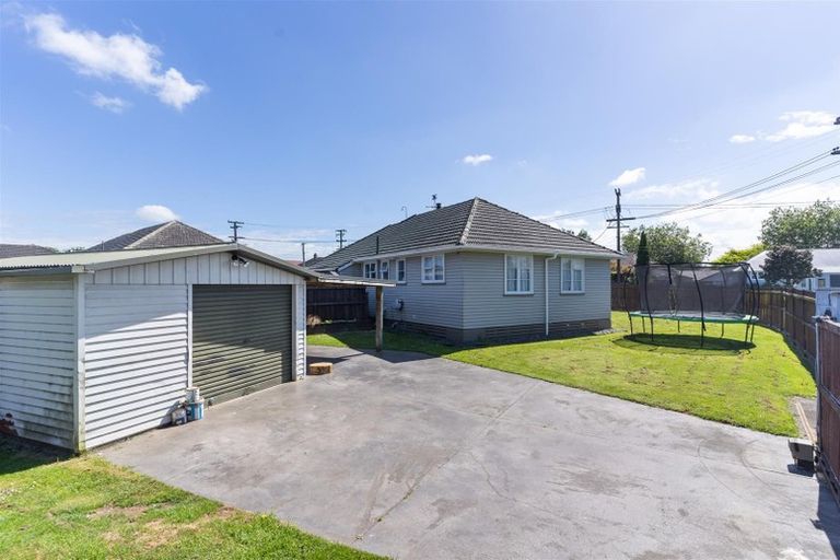 Photo of property in 47 Arimu Road, Papakura, 2110