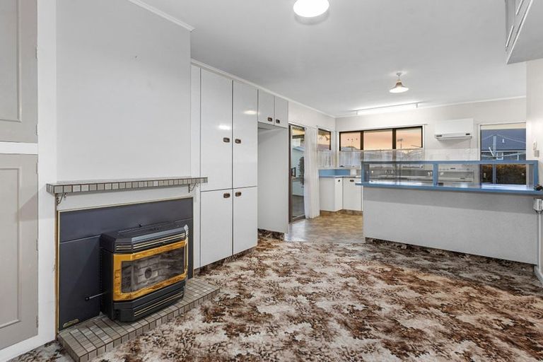 Photo of property in 10 Mappleton Avenue, Burnside, Christchurch, 8053