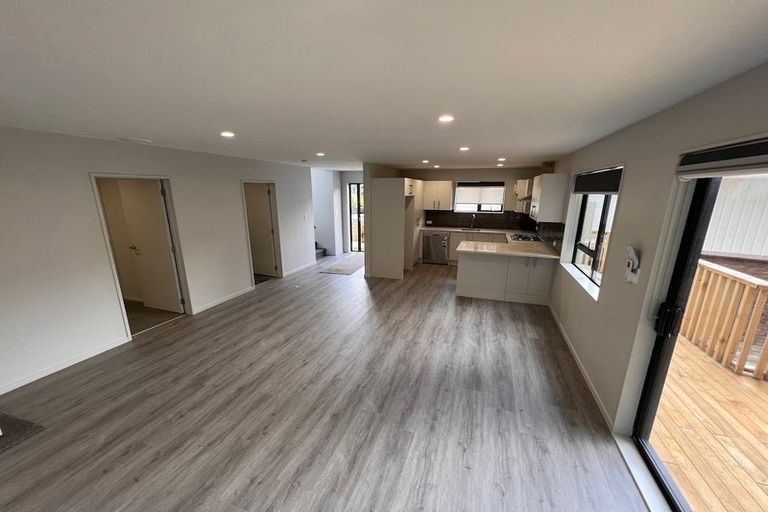 Photo of property in 17b Knox Road, Swanson, Auckland, 0612