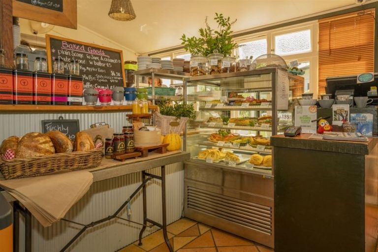 Photo of property in 895 State Highway 25, Whenuakite, Whitianga, 3591