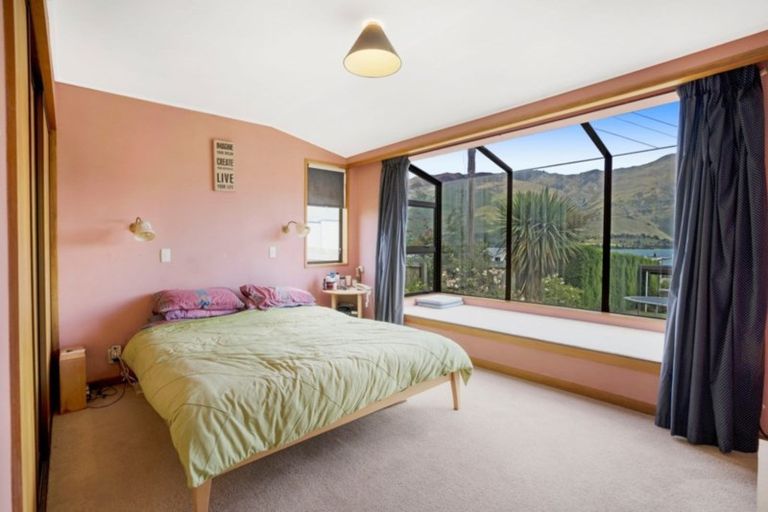 Photo of property in 27 Beacon Point Road, Wanaka, 9305