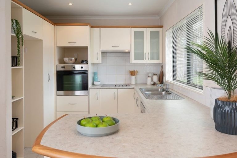 Photo of property in 51c Moore Street, Howick, Auckland, 2014