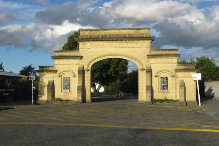 Photo of property in 4 Mcdonald Street, Methven, 7730