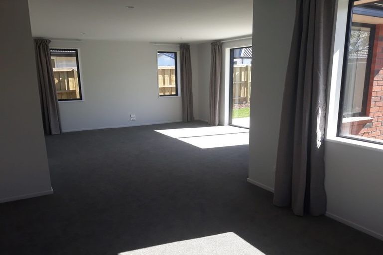 Photo of property in 18 Quinn Crescent, Woodend, 7610