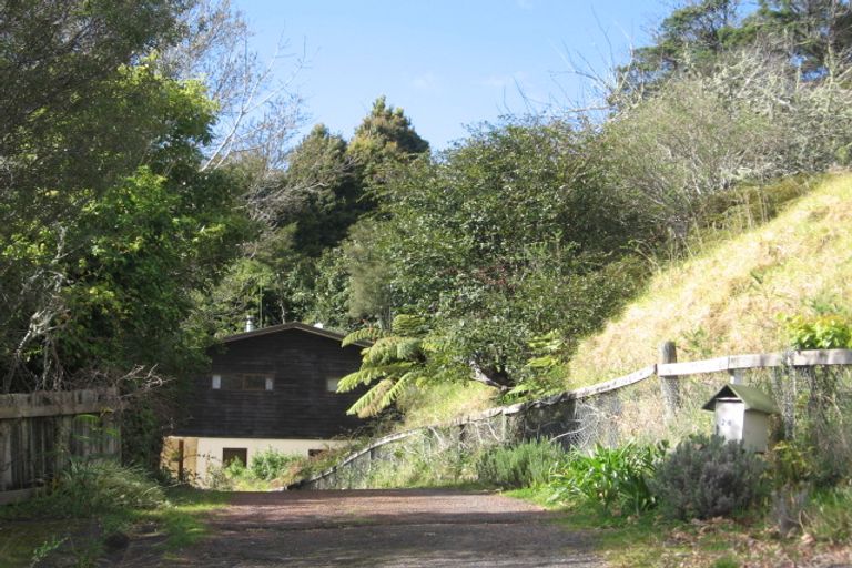 Photo of property in 26 Pepe Road, Tairua, 3508