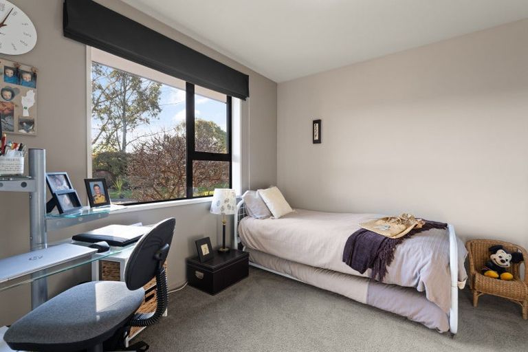 Photo of property in 17 Wavy Knowes Drive, Waldronville, Dunedin, 9018