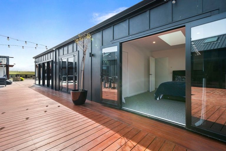 Photo of property in 137 Mchardie Road, Bulls, 4894