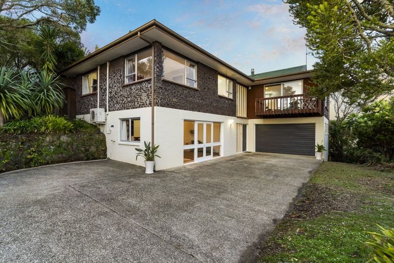 Photo of property in 50 Hadfield Street, Beach Haven, Auckland, 0626