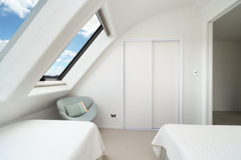 Photo of property in 6/50 Marine Parade, Mount Maunganui, 3116