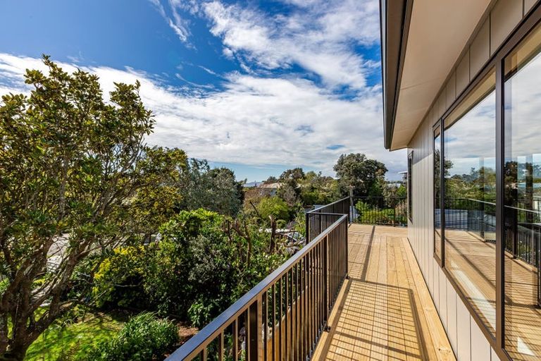 Photo of property in 115 Golf Road, Paraparaumu Beach, Paraparaumu, 5032